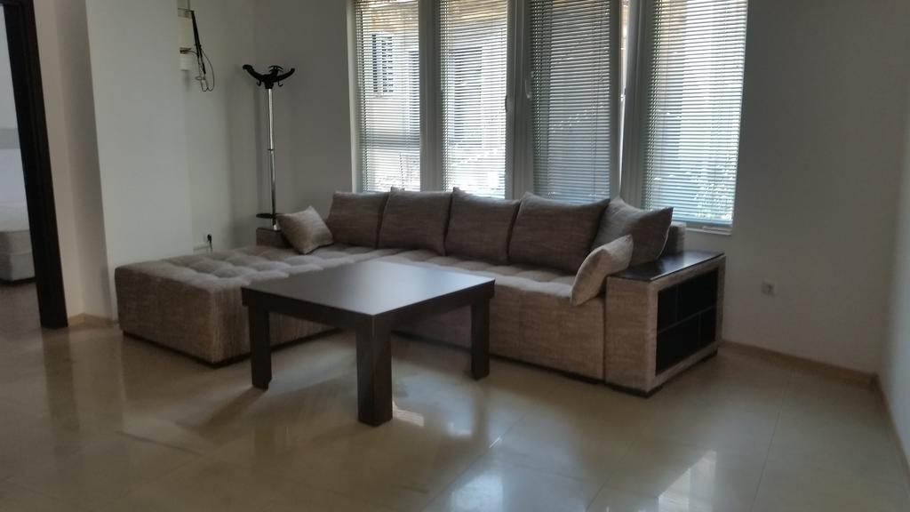 4U Apartment Burgas Ngoại thất bức ảnh