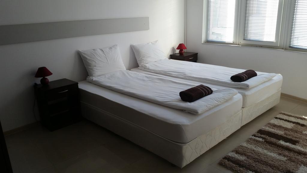 4U Apartment Burgas Ngoại thất bức ảnh