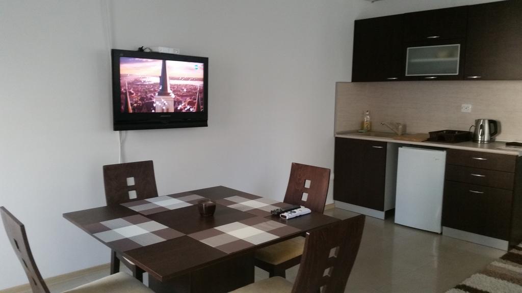 4U Apartment Burgas Ngoại thất bức ảnh